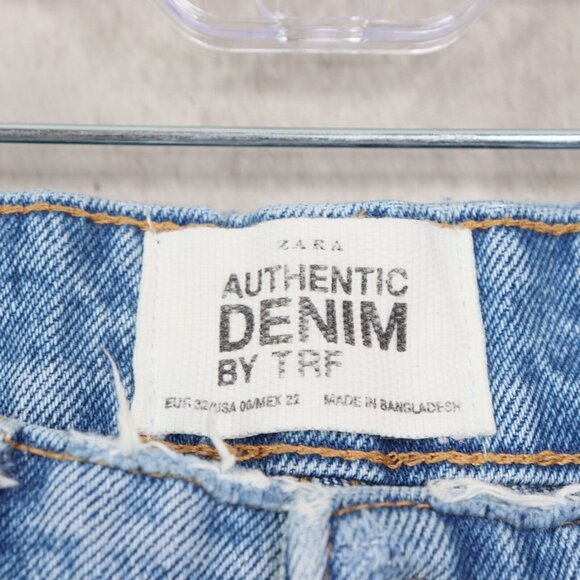 Zara Authentic Denim By TRF Jeans Womens Size 00 Straight Leg Distressed Raw Hem - Picture 4 of 6